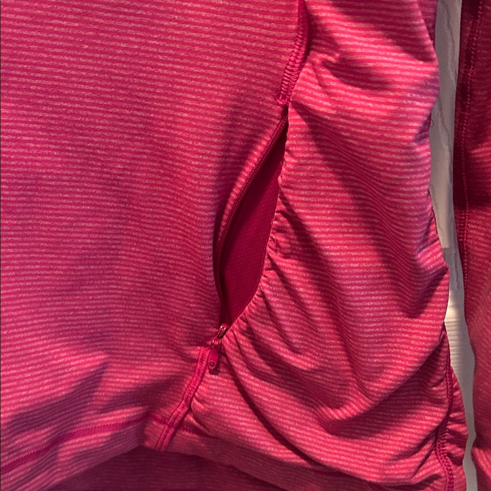 Lululemon Kriss Cross 1/2 Zip Womens - Picture 8 of 12